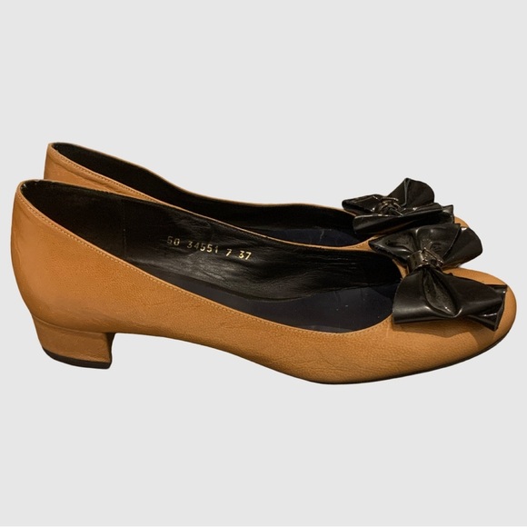 Vintage Sacha London Toffee & Black Leather Block Heel Bow Accent Shoes Size 7 - Picture 3 of 6